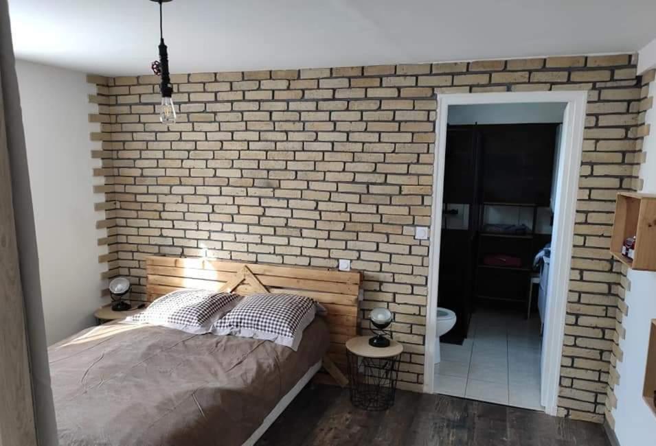 Le Ranch - Chambres Privees - Proche Centre Ville Ρενς Εξωτερικό φωτογραφία